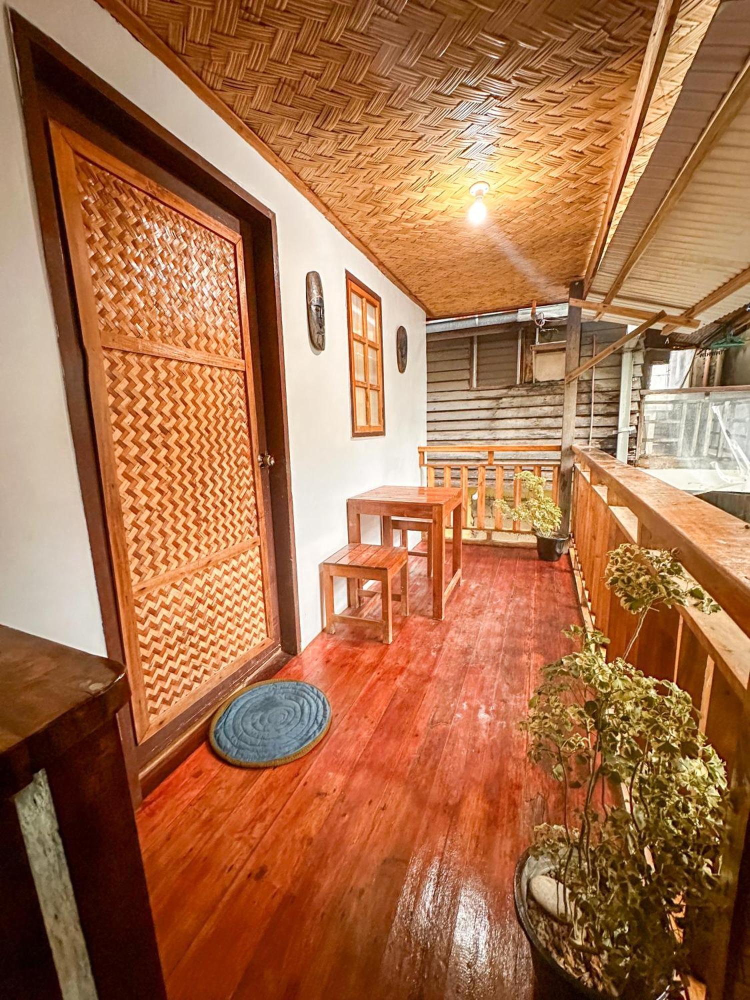 Hangout'S Hostel El Nido Exteriör bild