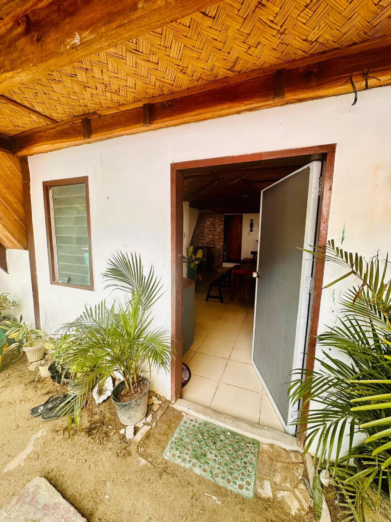 Hangout'S Hostel El Nido Exteriör bild